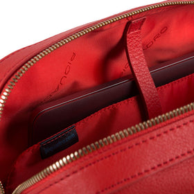 PIQUADRO Zainetto donna porta iPad®e pc 14" in pelle a due scomparti Hosaka  cm. 29x37x11 - giallo/verde oliva